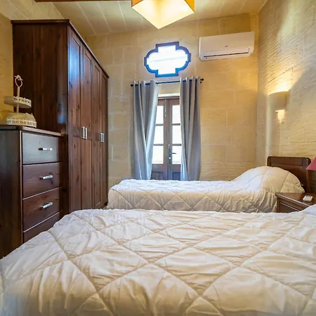 4 Bedroom Holiday Home With Private Pool Zebbug  Exterior photo