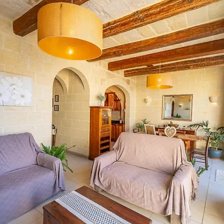4 Bedroom Holiday Home With Private Pool Zebbug  Exterior photo