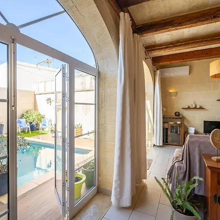4 Bedroom Holiday Home With Private Pool Zebbug  Exterior photo