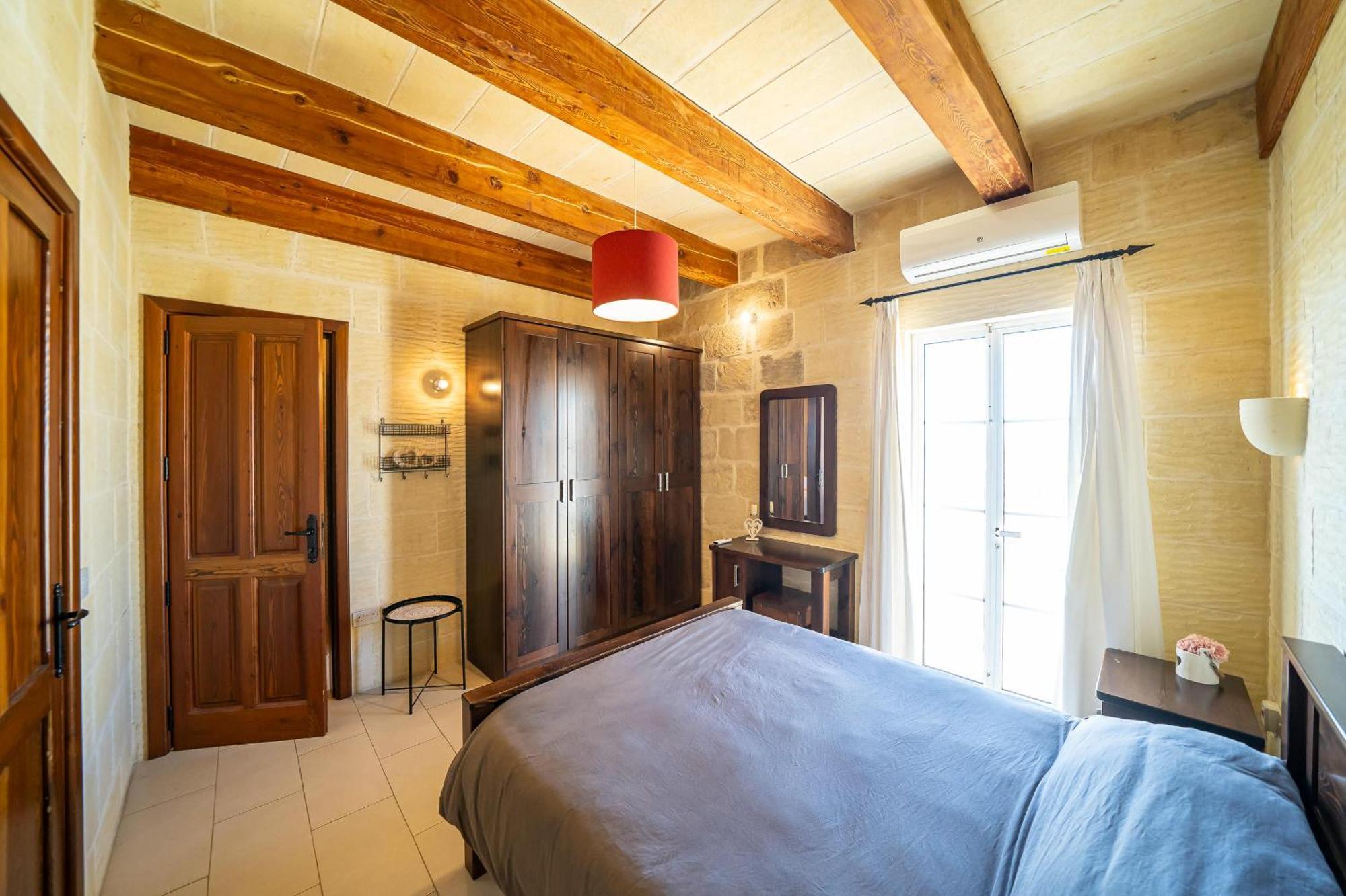 Сasa de vacaciones 4 Bedroom With Private Pool Zebbug (Gozo)